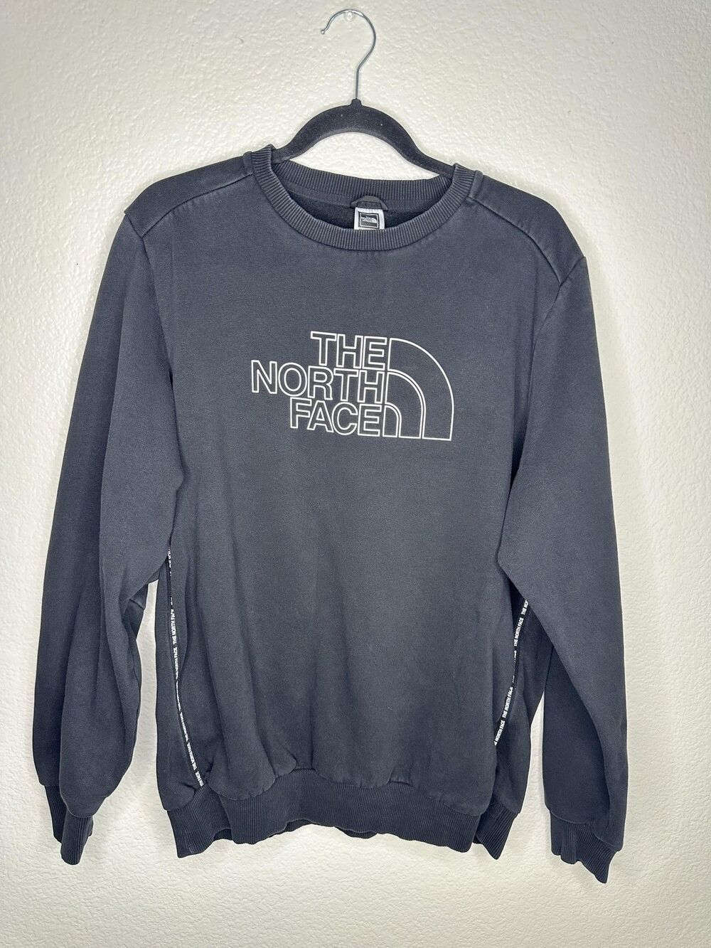 North Face Sweatshirt Mens Large Black Crewneck Pullover Logo Embroidered Turkey